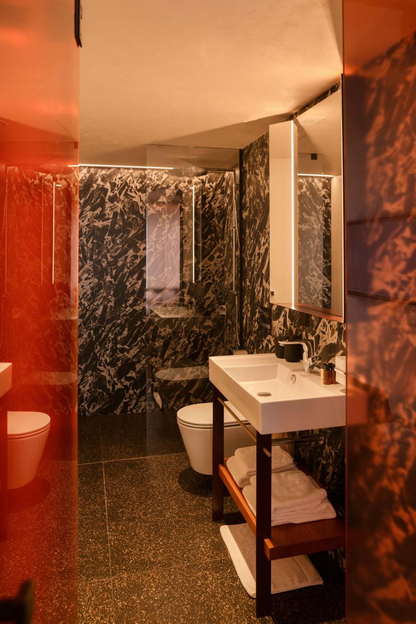 Warszauer Hotel คราคูฟ ภายนอก รูปภาพ